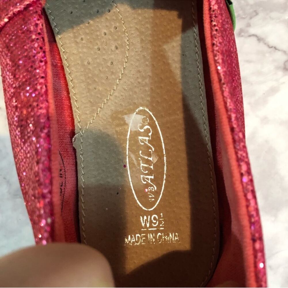 New in Box, WB Atlas Tom Style Shoes. Bright Pink. Glitzy with a cross. - Picture 5 of 6
